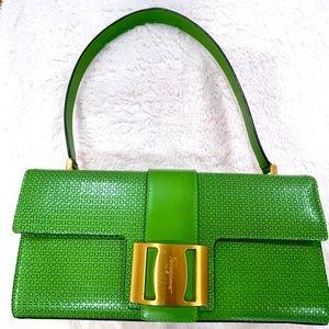 Salvatore Ferragamo Handbag Gancini Stamp (Lime green)